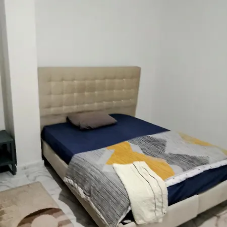 Airport Complex Hotel דירה